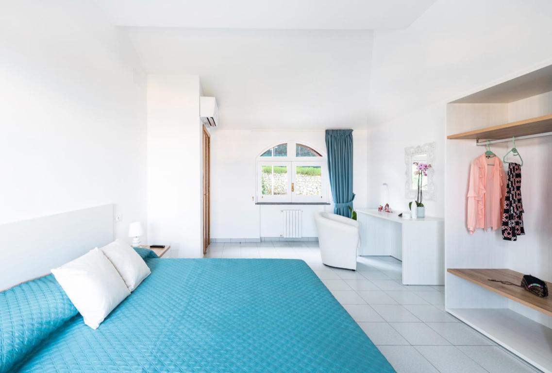 Sorrentovibes - Sea View Rooftop Apartment With Jacuzzi & Garden Экстерьер фото