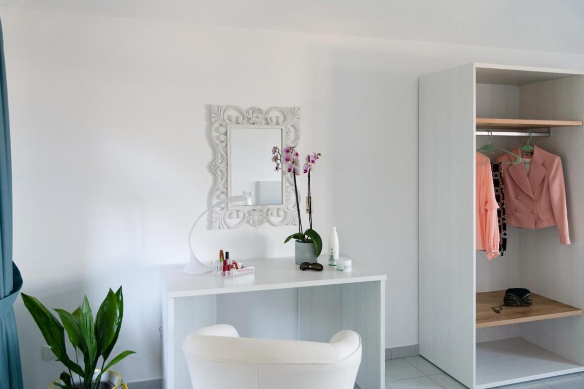 Sorrentovibes - Sea View Rooftop Apartment With Jacuzzi & Garden Экстерьер фото