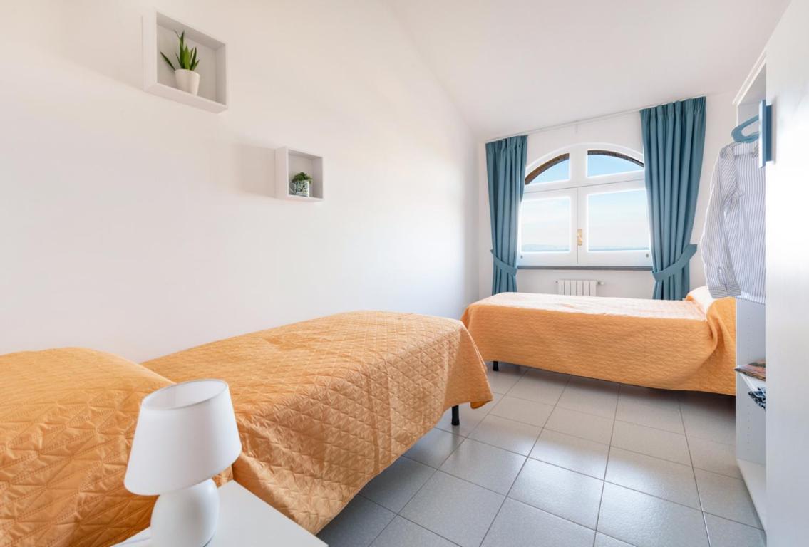 Sorrentovibes - Sea View Rooftop Apartment With Jacuzzi & Garden Экстерьер фото