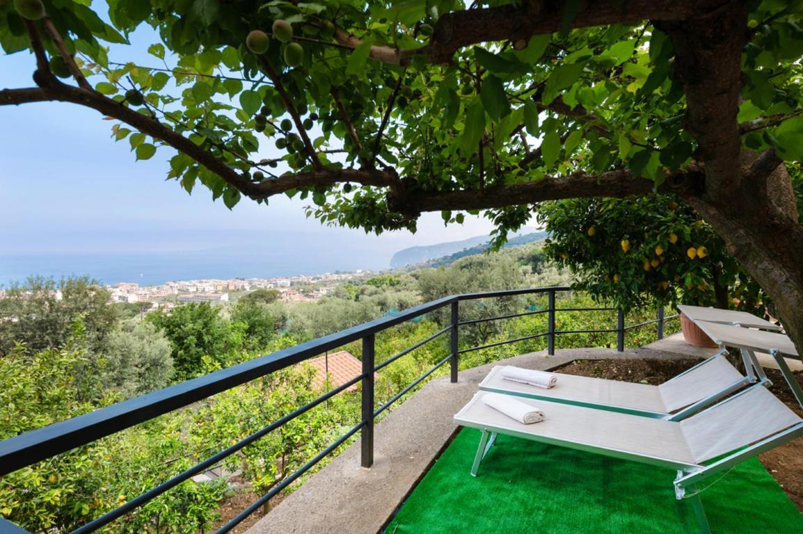 Sorrentovibes - Sea View Rooftop Apartment With Jacuzzi & Garden Экстерьер фото