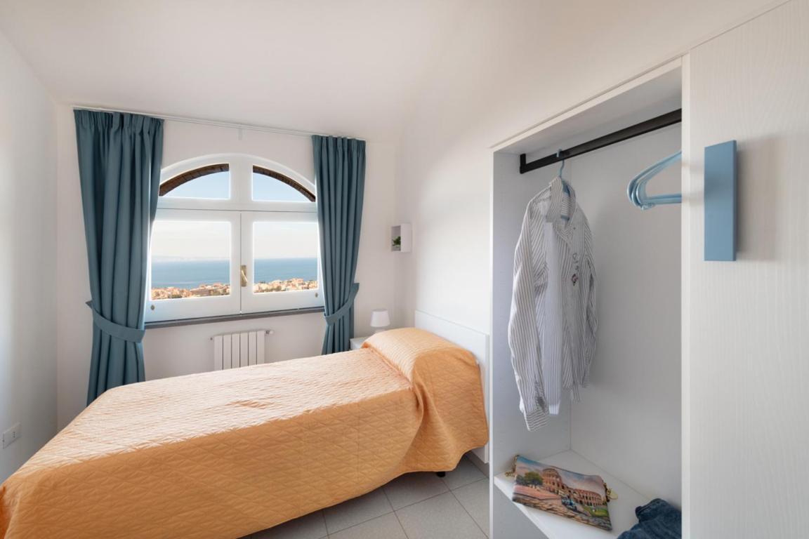 Sorrentovibes - Sea View Rooftop Apartment With Jacuzzi & Garden Экстерьер фото